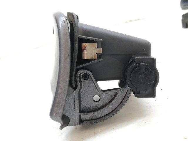 bontott RENAULT LAGUNA II Első Hamutartó