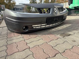 bontott RENAULT LAGUNA II Első Lökhárító (Részeivel)