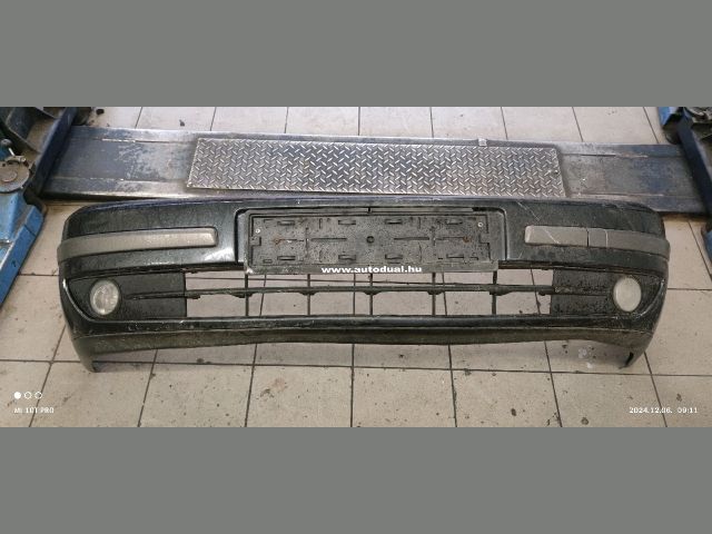 bontott RENAULT LAGUNA II Első Lökhárító (Részeivel)