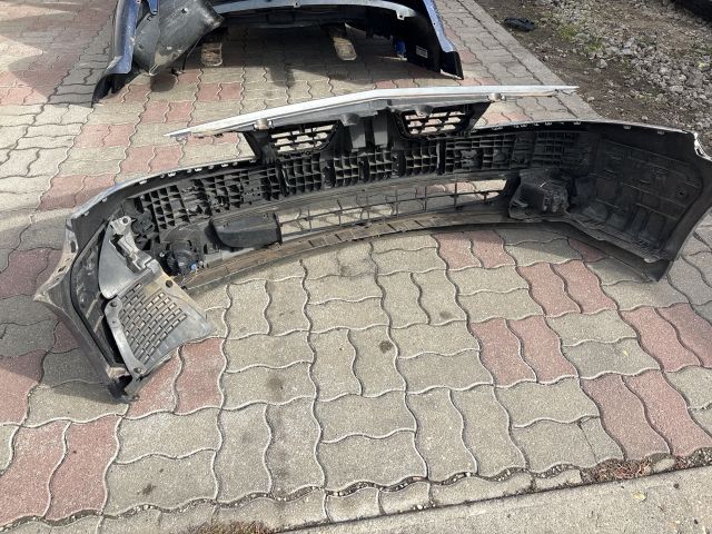 bontott RENAULT LAGUNA II Első Lökhárító (Részeivel)