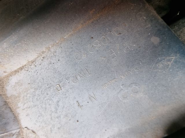 bontott RENAULT LAGUNA II Első Lökhárító (Részeivel)