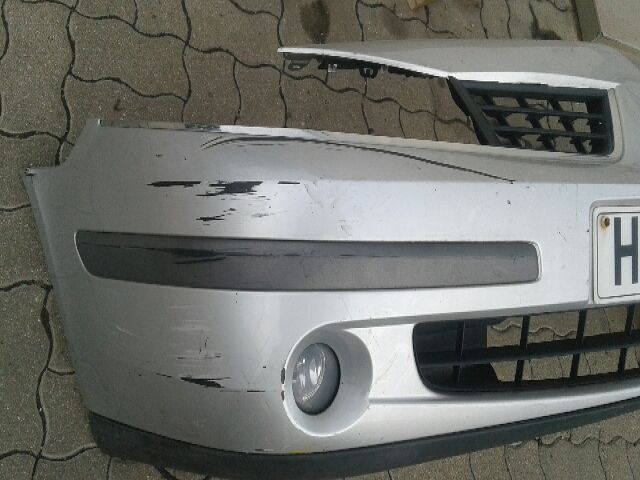 bontott RENAULT LAGUNA II Első Lökhárító (Üresen)