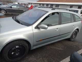 bontott RENAULT LAGUNA II Első Lökhárító (Üresen)