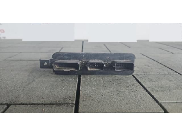 bontott RENAULT LAGUNA II Fényszóró Elektronika