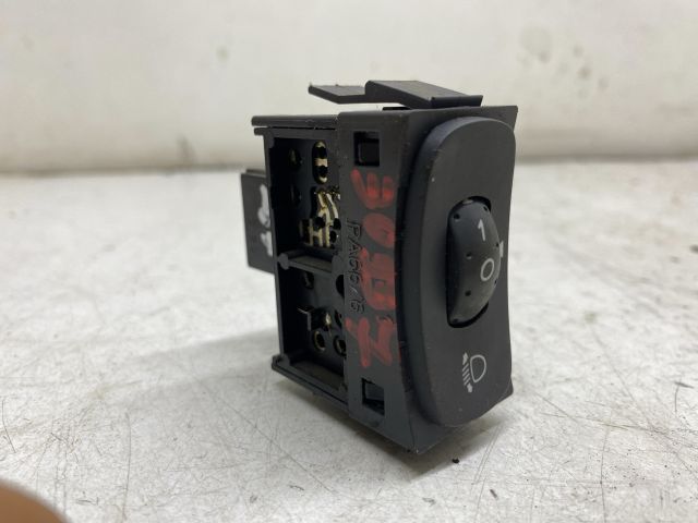 bontott RENAULT LAGUNA II Fényszórómagasság Állító Kapcsoló