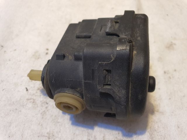 bontott RENAULT LAGUNA II Fényszórómagasság Állító Motor (Pozíciófüggetlen)