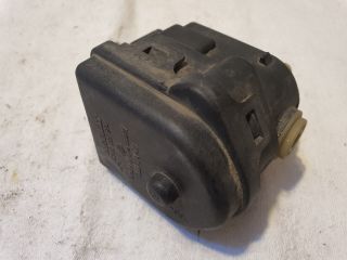 bontott RENAULT LAGUNA II Fényszórómagasság Állító Motor (Pozíciófüggetlen)