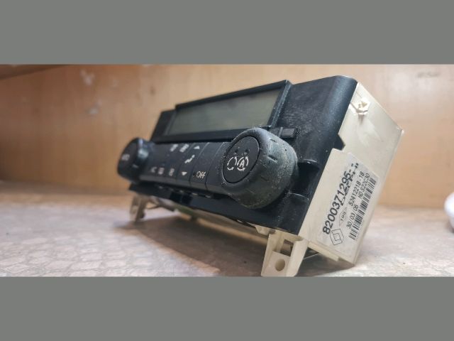 bontott RENAULT LAGUNA II Fűtéskapcsoló (digit klímás)