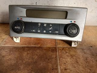 bontott RENAULT LAGUNA II Fűtéskapcsoló (digit klímás)