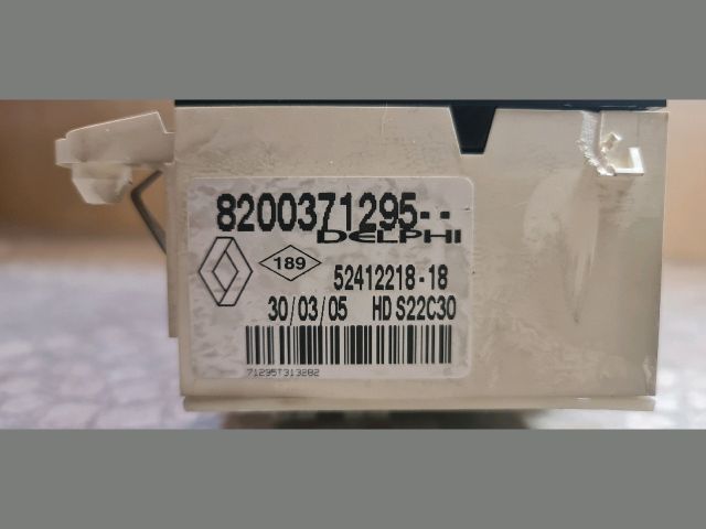 bontott RENAULT LAGUNA II Fűtéskapcsoló (digit klímás)