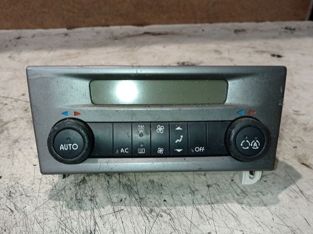 bontott RENAULT LAGUNA II Fűtéskapcsoló (digit klímás)