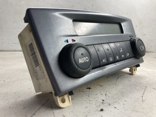 bontott RENAULT LAGUNA II Fűtéskapcsoló (digit klímás)