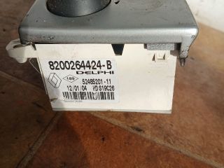 bontott RENAULT LAGUNA II Fűtéskapcsoló (digit klímás)