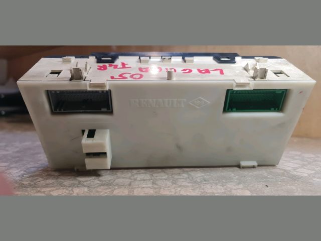 bontott RENAULT LAGUNA II Fűtéskapcsoló (digit klímás)