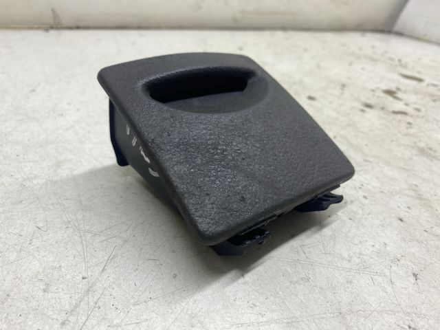 bontott RENAULT LAGUNA II Hátsó Hamutartó