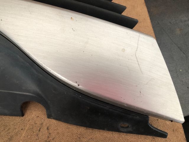 bontott RENAULT LAGUNA II Hűtőrács