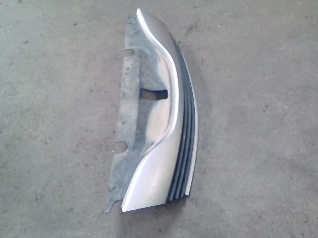 bontott RENAULT LAGUNA II Hűtőrács