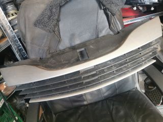 bontott RENAULT LAGUNA II Hűtőrács