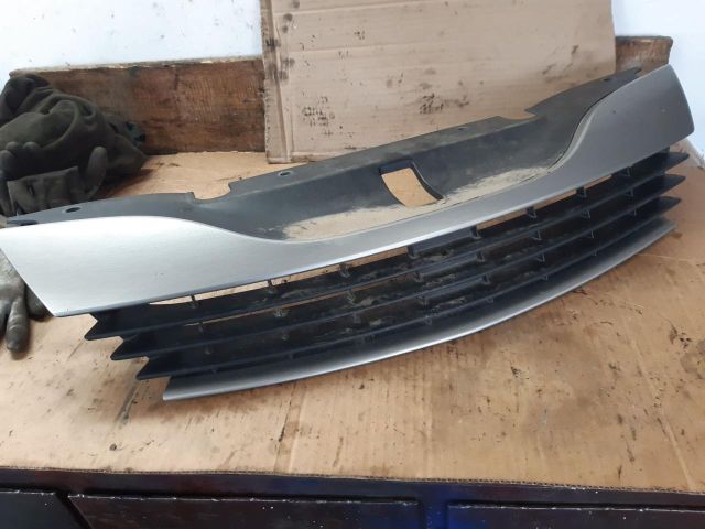 bontott RENAULT LAGUNA II Hűtőrács