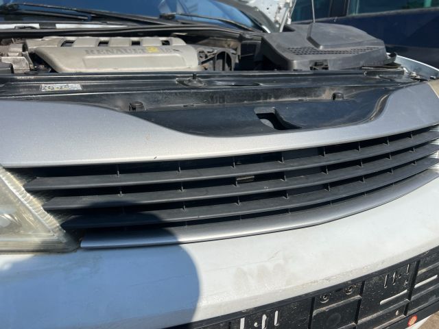 bontott RENAULT LAGUNA II Hűtőrács