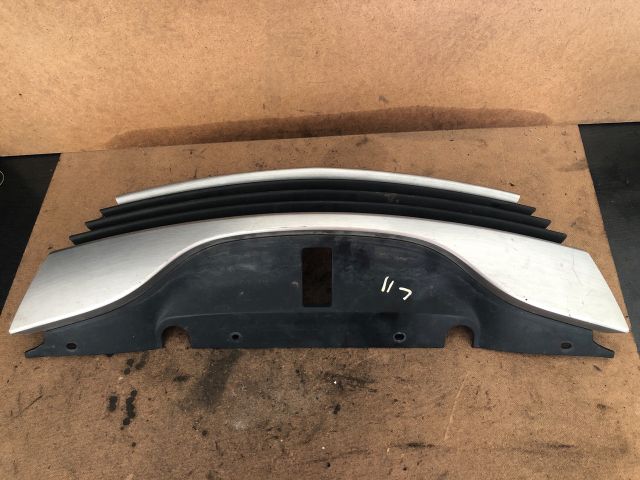 bontott RENAULT LAGUNA II Hűtőrács