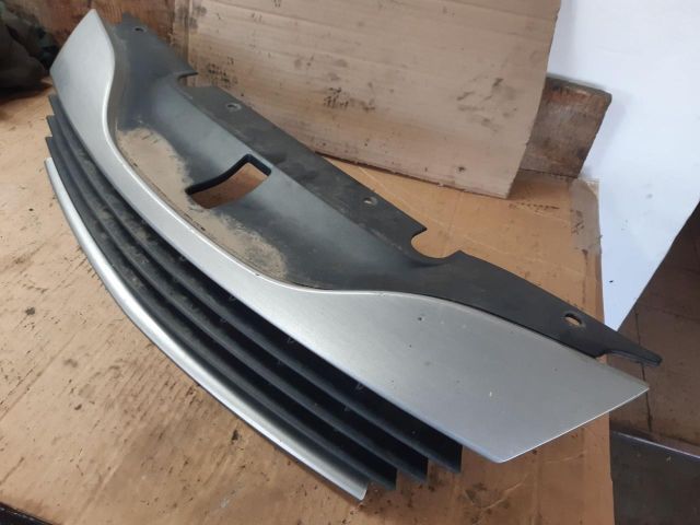 bontott RENAULT LAGUNA II Hűtőrács