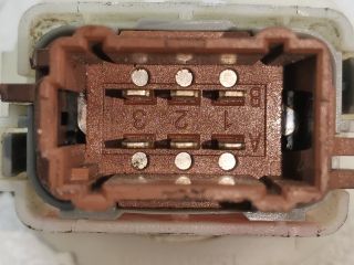 bontott RENAULT LAGUNA II Jobb első Ablakemelő Kapcsoló