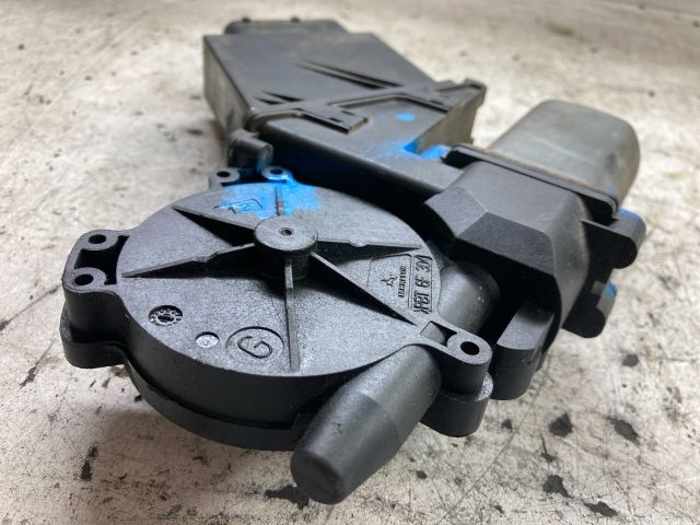 bontott RENAULT LAGUNA II Jobb első Ablakemelő Motor