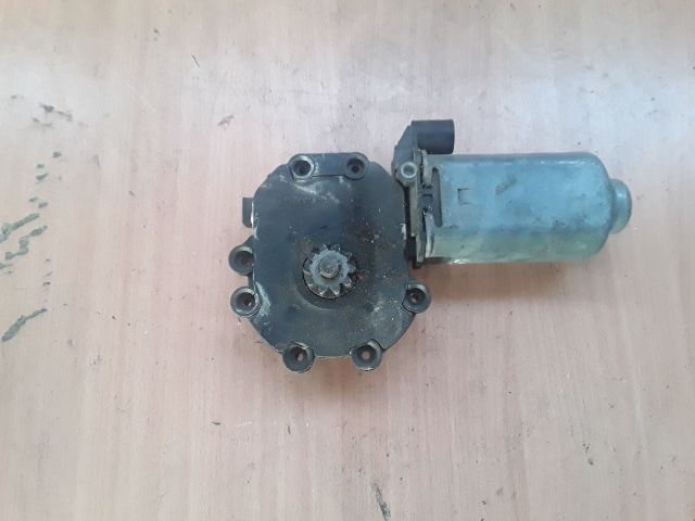 bontott RENAULT LAGUNA II Jobb első Ablakemelő Motor