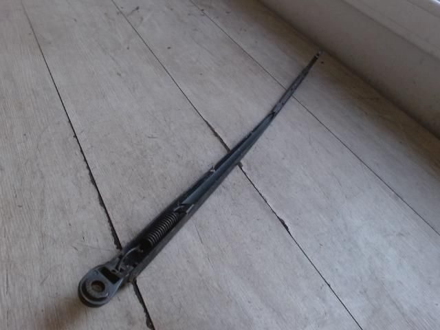 bontott RENAULT LAGUNA II Jobb első Ablaktörlő Kar