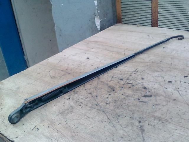 bontott RENAULT LAGUNA II Jobb első Ablaktörlő Kar