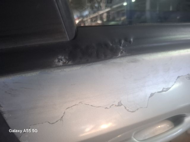 bontott RENAULT LAGUNA II Jobb első Ajtó (Részeivel)