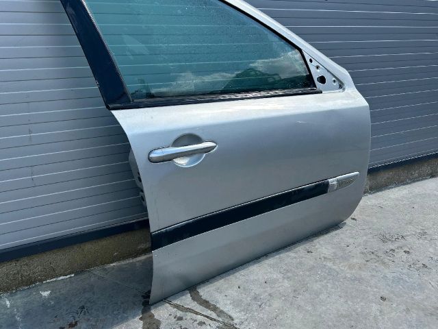 bontott RENAULT LAGUNA II Jobb első Ajtó (Üres lemez)