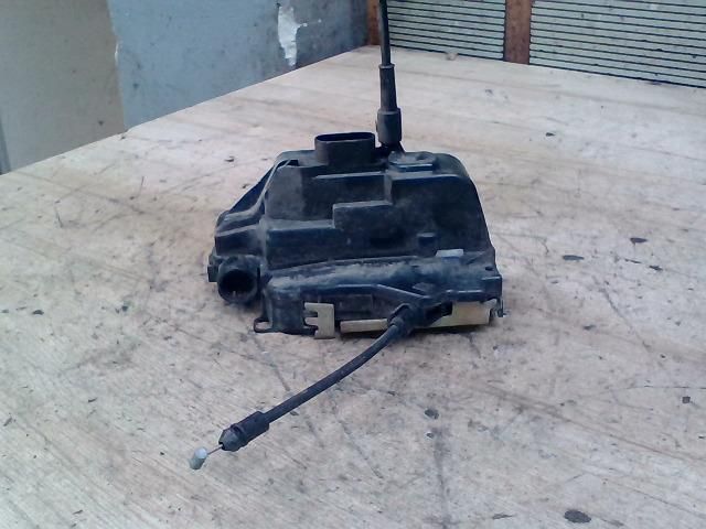 bontott RENAULT LAGUNA II Jobb első Ajtózár