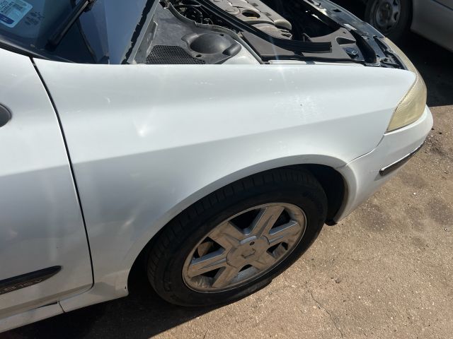 bontott RENAULT LAGUNA II Jobb első Sárvédő