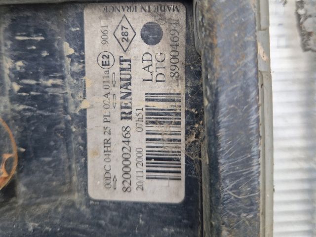 bontott RENAULT LAGUNA II Jobb Fényszóró