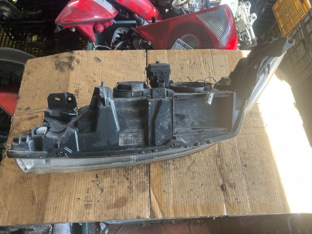 bontott RENAULT LAGUNA II Jobb Fényszóró