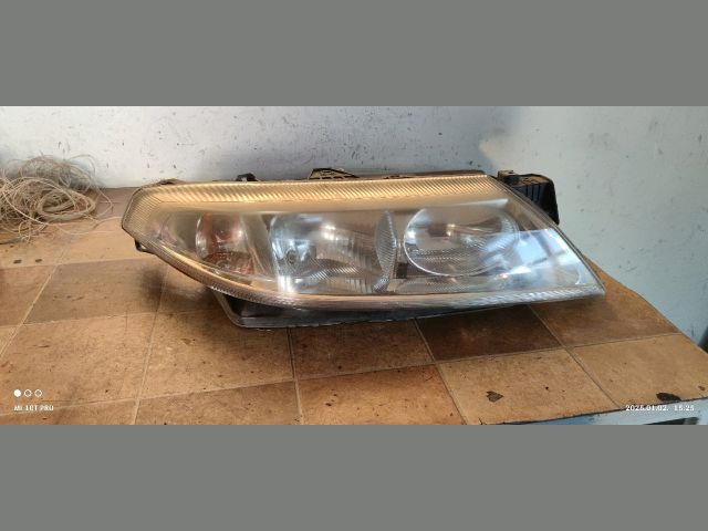 bontott RENAULT LAGUNA II Jobb Fényszóró