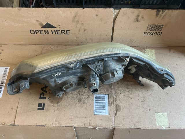 bontott RENAULT LAGUNA II Jobb Fényszóró