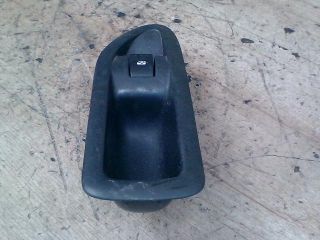 bontott RENAULT LAGUNA II Jobb hátsó Ablakemelő Kapcsoló