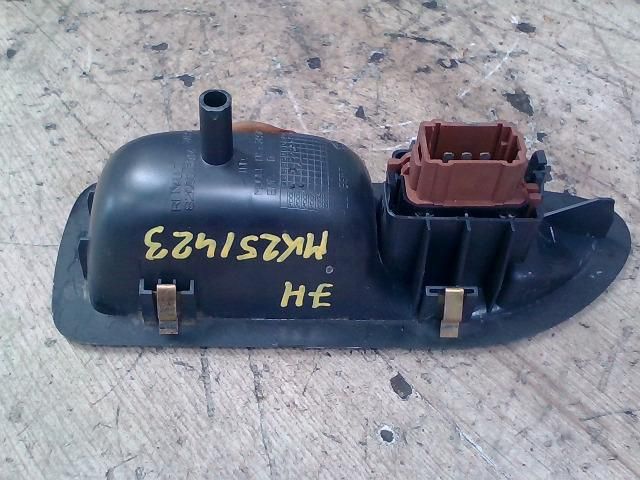 bontott RENAULT LAGUNA II Jobb hátsó Ablakemelő Kapcsoló