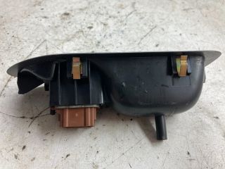 bontott RENAULT LAGUNA II Jobb hátsó Ablakemelő Kapcsoló