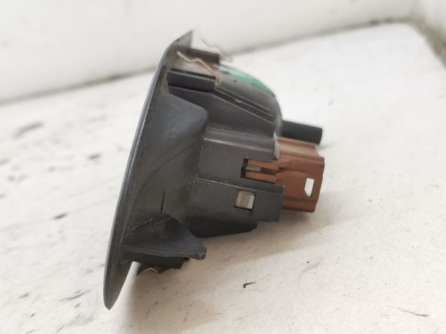 bontott RENAULT LAGUNA II Jobb hátsó Ablakemelő Kapcsoló