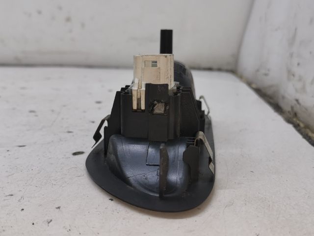 bontott RENAULT LAGUNA II Jobb hátsó Ablakemelő Kapcsoló