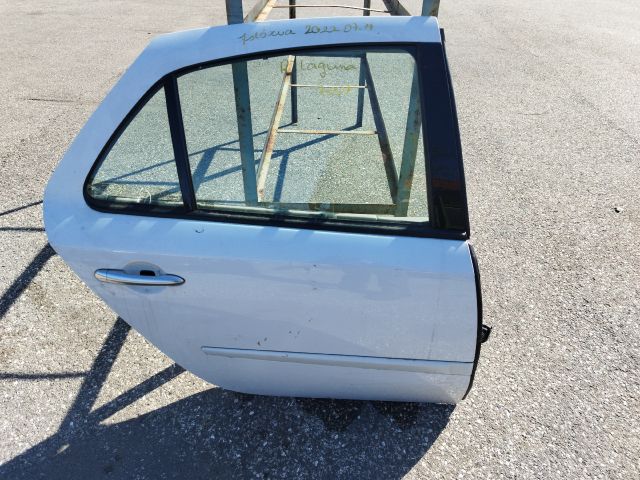 bontott RENAULT LAGUNA II Jobb hátsó Ajtó (Részeivel)