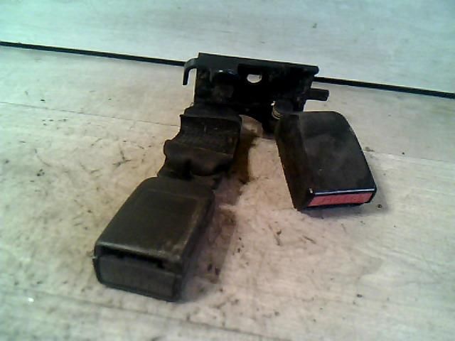 bontott RENAULT LAGUNA II Jobb hátsó Biztonsági Öv Csat