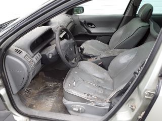 bontott RENAULT LAGUNA II Jobb hátsó Fixüveg (Ajtóban)