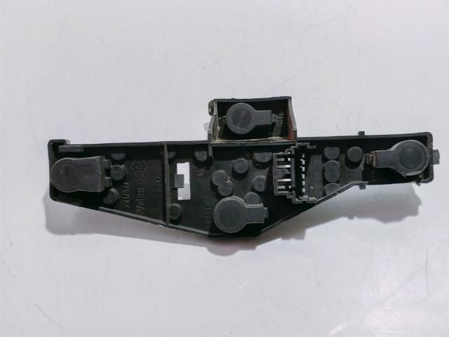 bontott RENAULT LAGUNA II Jobb Hátsó Lámpa Foglalat