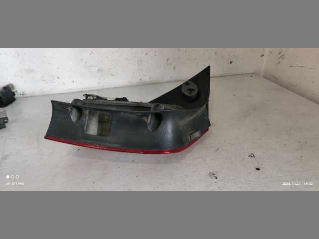 bontott RENAULT LAGUNA II Jobb Hátsó Lámpa