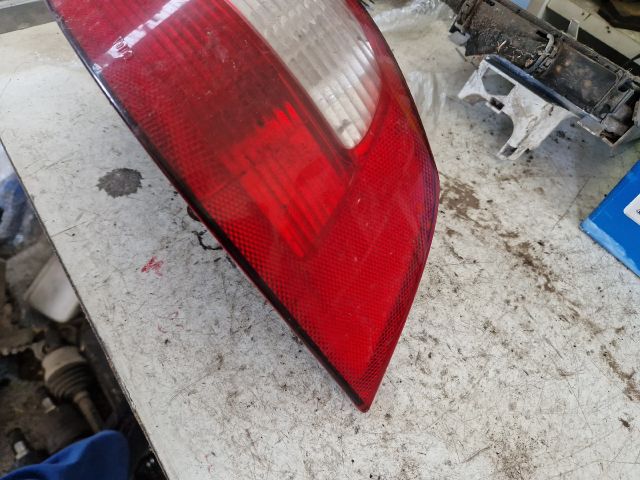 bontott RENAULT LAGUNA II Jobb Hátsó Lámpa